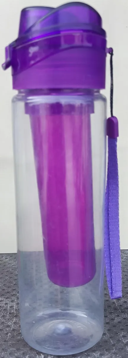 Detox Fruit Infuser Transparent Water Bottle with Wrist Strap